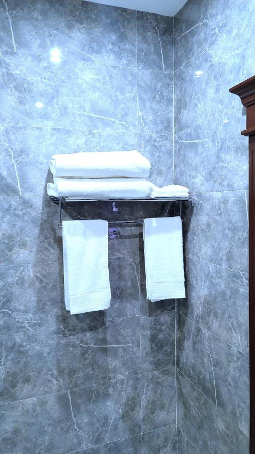 Hotel Ayni 두샨베 외부 사진